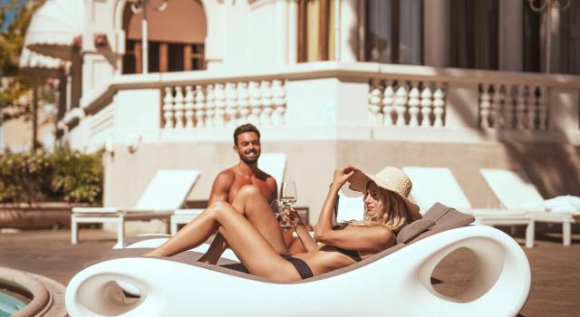 hoteldelavillericcione en pool 006